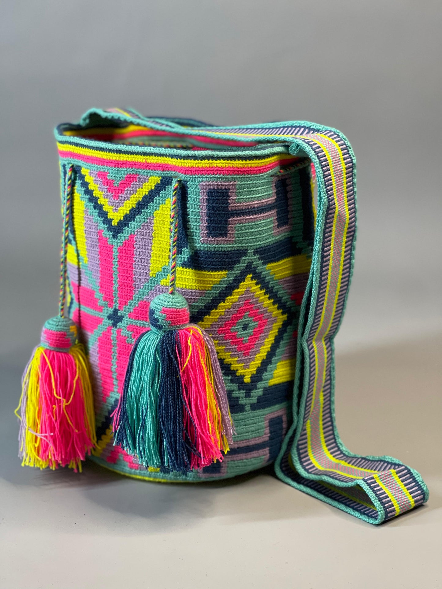 Mochila GRANDE Encanto Wayuu PREMIUM 🤩💐(33x28)