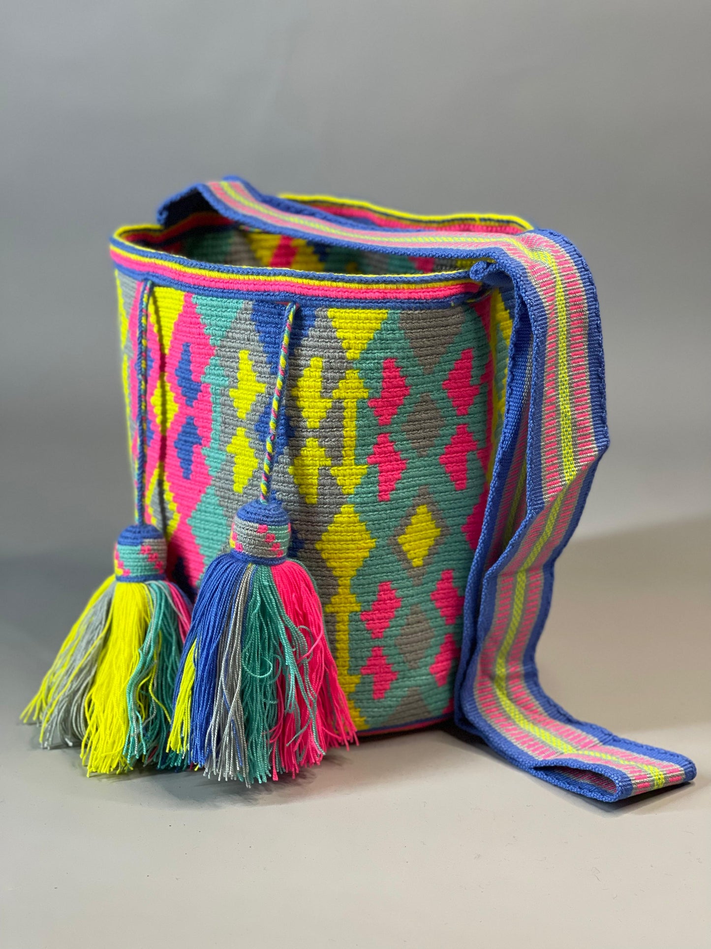 Mochila GRANDE Encanto Wayuu PREMIUM 🤩💐(33x28)