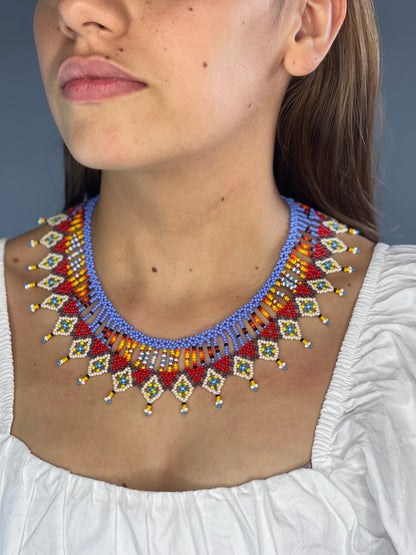 Collar Embera Rojo Azul