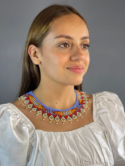 Collar Embera Rojo Azul